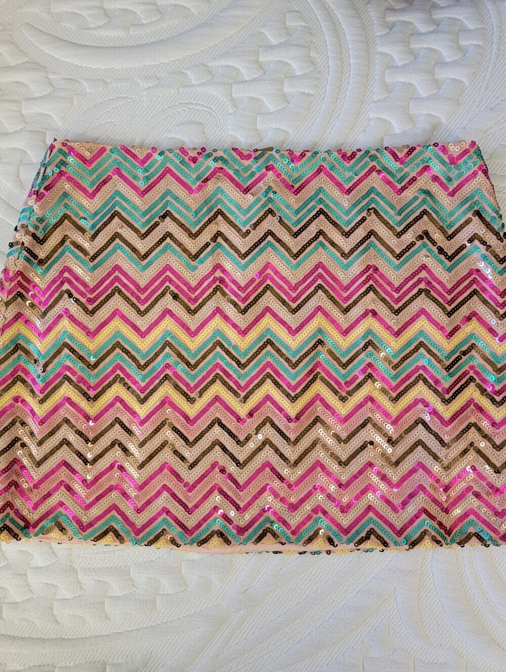 NWT Aina Be All Over Sequins Colorful Chevron Mini Skirt Lined Side Zip Sz Large